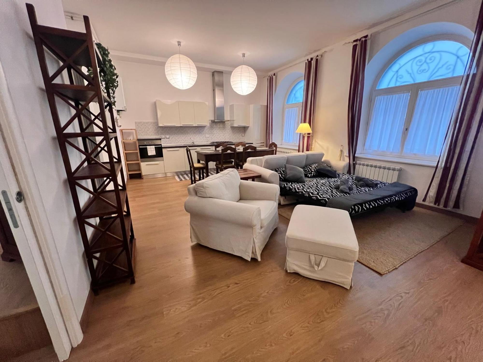 Loft With Private Parking Apartment Триест Екстериор снимка