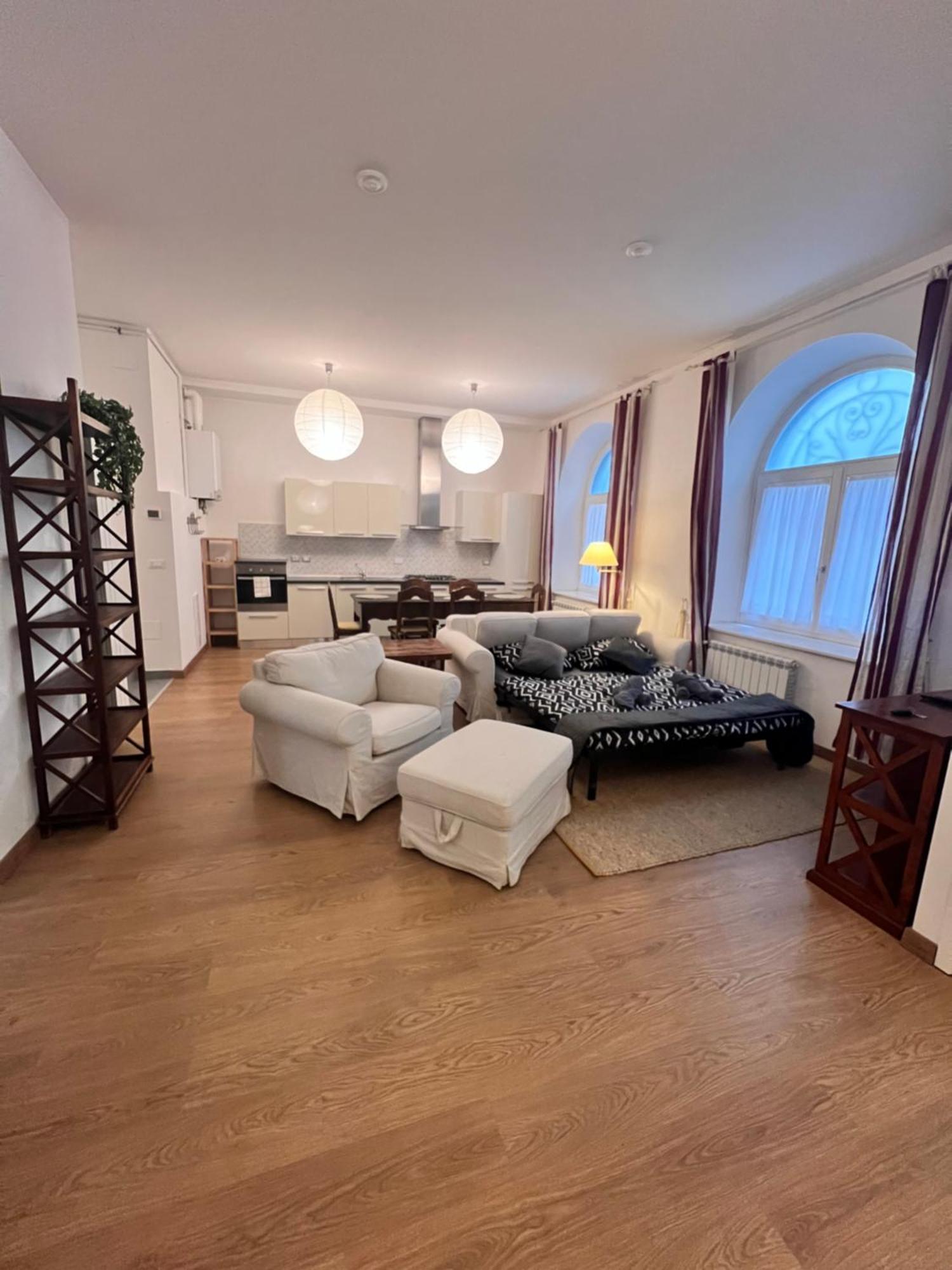 Loft With Private Parking Apartment Триест Екстериор снимка